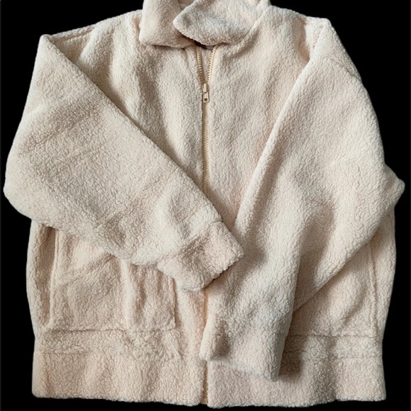 🆕Victoria Secret Sherpa Jacket - Picture 3 of 4